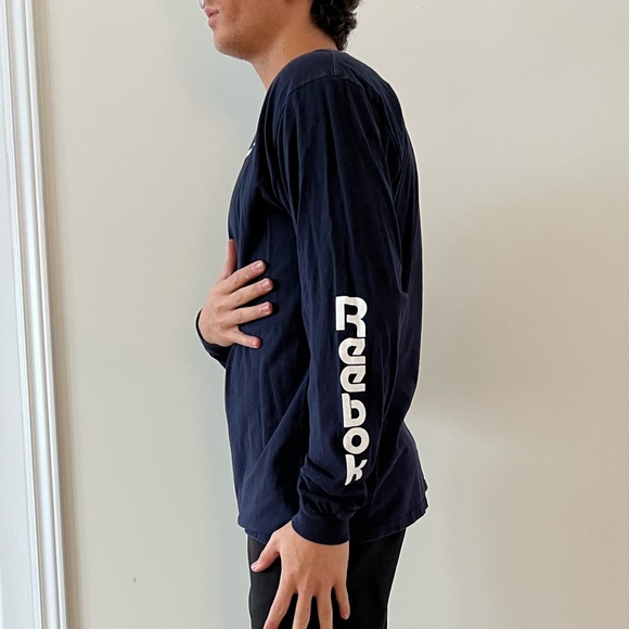 Reebok Longsleeve T-Shirt - Picture 2 of 3